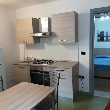 Bilocale Piano Terra Centro Storico Apartment โวลตา มันโตวานา ภายนอก รูปภาพ